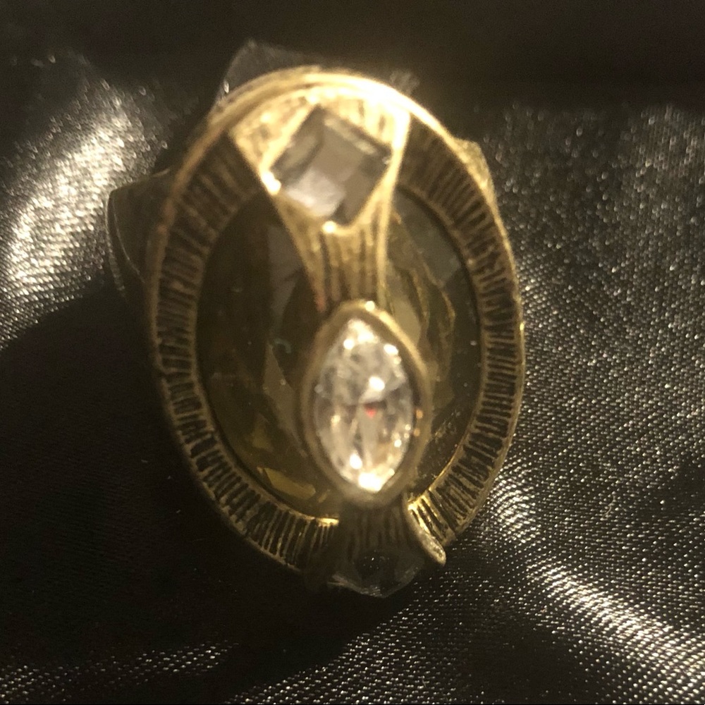 New Lia Sophia ring sz9